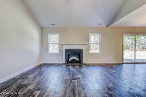207 Albacore Ct, Hubert, NC 28539 photo 4
