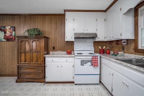 102 E Franklin St, Spring Hope, NC 27882 photo 11