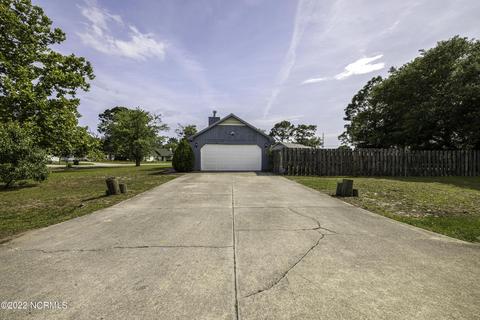 107 Dayrell Dr, Hubert, NC 28539 photo 5
