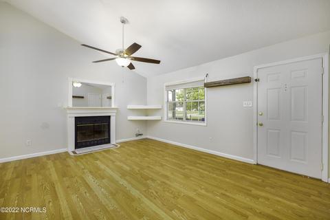 107 Dayrell Dr, Hubert, NC 28539 photo 6