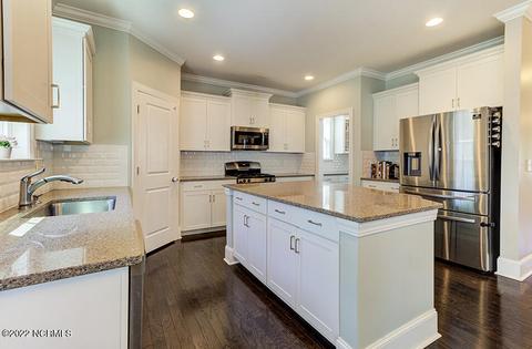80 Collins Way, Hampstead, NC 28443 photo 9