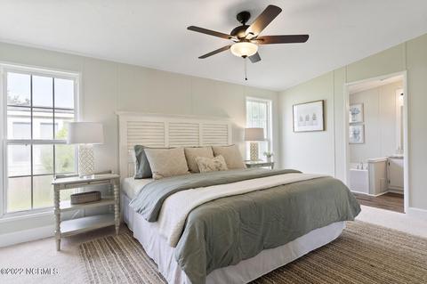 413 Quartermaster Ct, Hampstead, NC 28443 photo 5