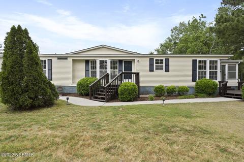 413 Quartermaster Ct, Hampstead, NC 28443 photo 1