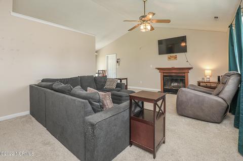 136 Parnell Rd, Hubert, NC 28539 photo 3