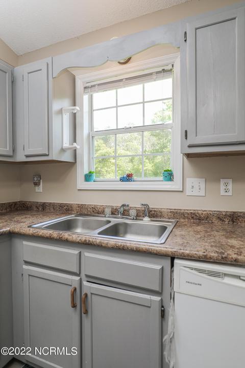 136 Parnell Rd, Hubert, NC 28539 photo 11