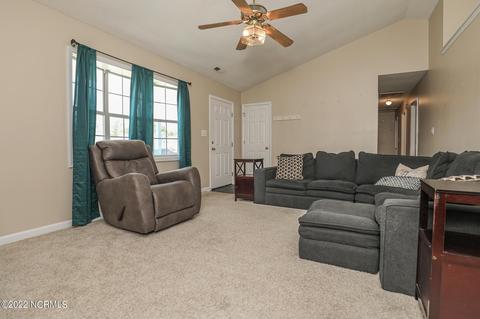 136 Parnell Rd, Hubert, NC 28539 photo 5