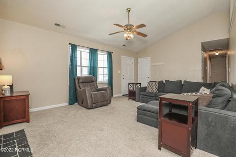 136 Parnell Rd, Hubert, NC 28539 photo 4