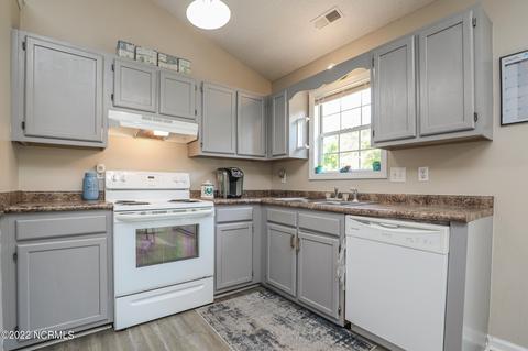 136 Parnell Rd, Hubert, NC 28539 photo 9