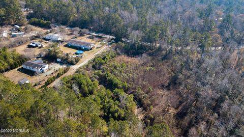 200 Holiday Dr, Hampstead, NC 28443 photo 9