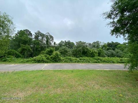 8560 Ashton Dr, Laurinburg, NC 28352