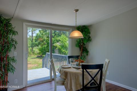 108 Pond Dr, Hubert, NC 28539 photo 9