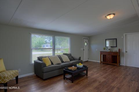 108 Pond Dr, Hubert, NC 28539 photo 7