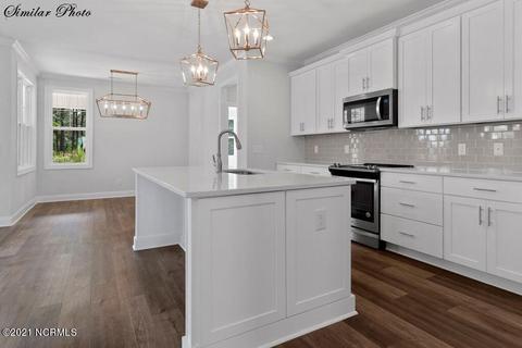 108 Bachmans Trl, Hampstead, NC 28443 photo 9