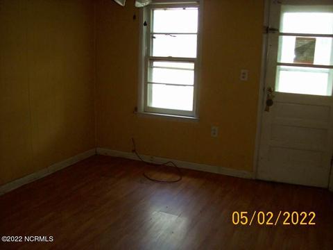 210 E Broad St, Beulaville, NC 28518 photo 16