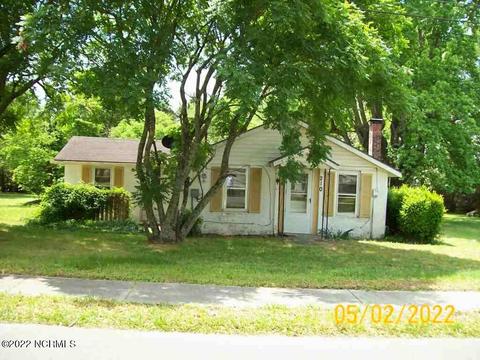210 E Broad St, Beulaville, NC 28518 photo 1