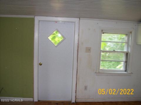 210 E Broad St, Beulaville, NC 28518 photo 11