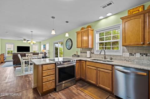 75 Bergman St, Hampstead, NC 28443 photo 16