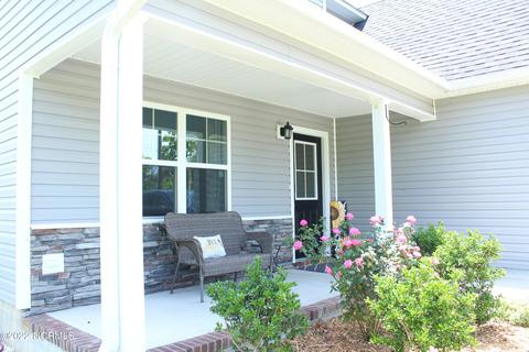 622 Riggs Rd, Hubert, NC 28539 photo 2