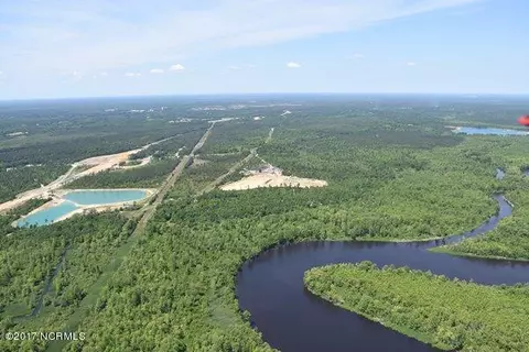 2 Cedar Hl, Navassa, NC 28451
