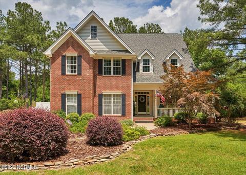 190 Sugar Pine Dr, Pinehurst, NC 28374 photo 1