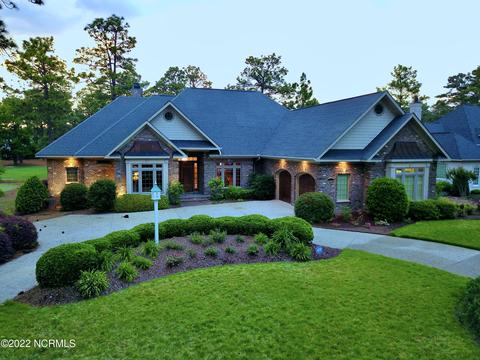 129 Saint Mellions Dr, Pinehurst, NC 28374 photo 3