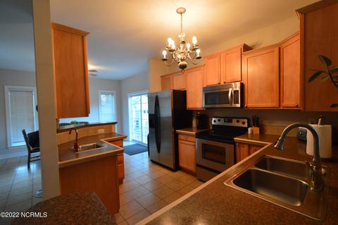 712 Youngs Rd, Vass, NC 28394 photo 16