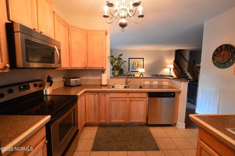 712 Youngs Rd, Vass, NC 28394 photo 17