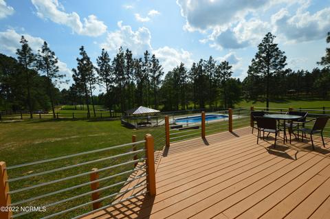 712 Youngs Rd, Vass, NC 28394 photo 10