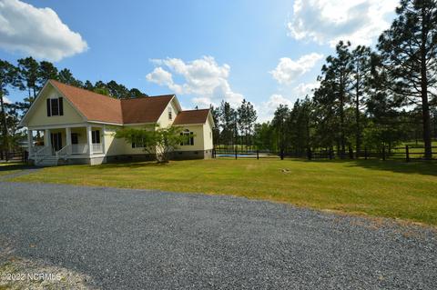712 Youngs Rd, Vass, NC 28394 photo 3