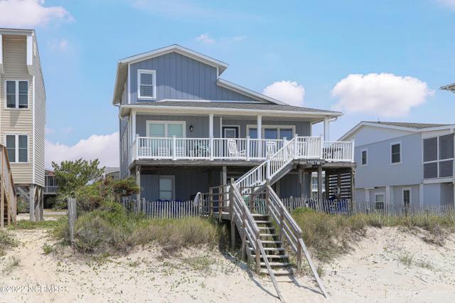 3907 W Beach Dr, Oak Island, NC 28465