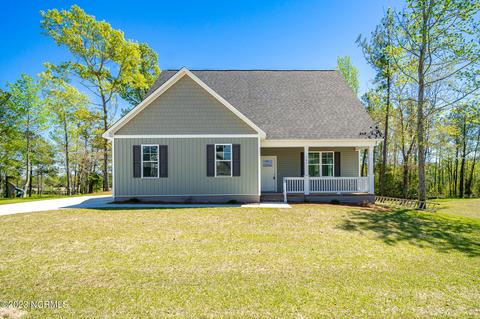 103 Baker Rd #35, Hubert, NC 28539