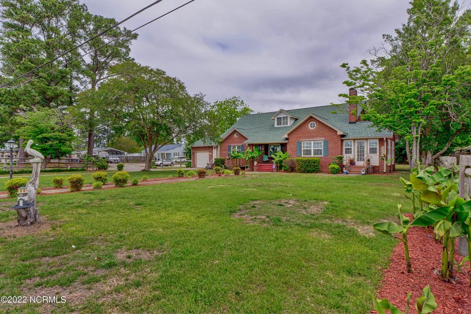 1304 W 5th St, Washington, NC 27889 50 Photos MLS 100329093 Movoto