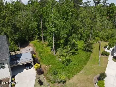 1052 Club Ct, Belville, NC 28451