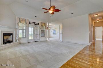 860 Highlands Dr, Hampstead, NC 28443 photo 11