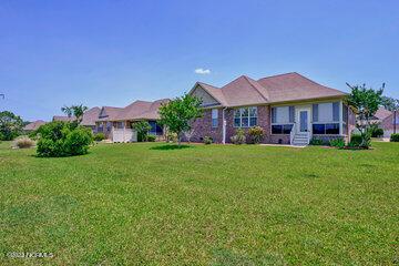 860 Highlands Dr, Hampstead, NC 28443 photo 17