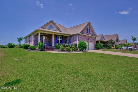 860 Highlands Dr, Hampstead, NC 28443 photo 2