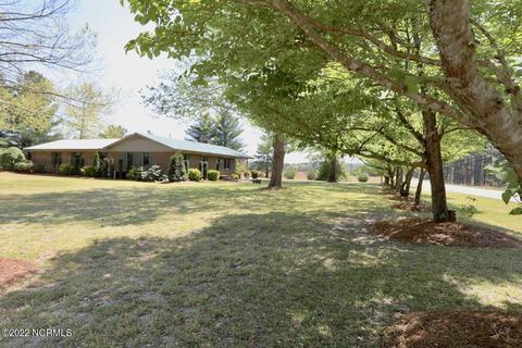 835 Sand Pit Rd, Aberdeen, NC 28315 photo 6