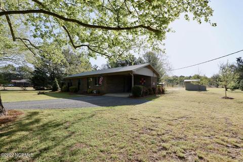 835 Sand Pit Rd, Aberdeen, NC 28315 photo 4