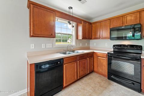 200 Traci Ct, Hubert, NC 28539 photo 14