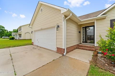 200 Traci Ct, Hubert, NC 28539 photo 5