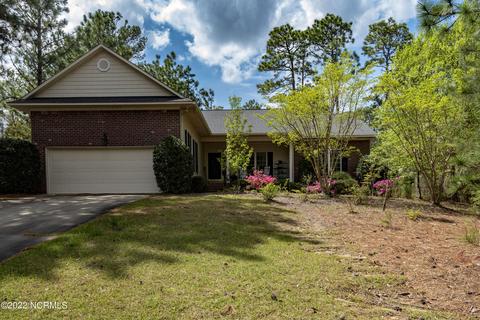 15 Sugar Pine Dr, Pinehurst, NC 28374 photo 1
