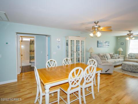 426 36th St, Sunset Beach, NC 28468 photo 13
