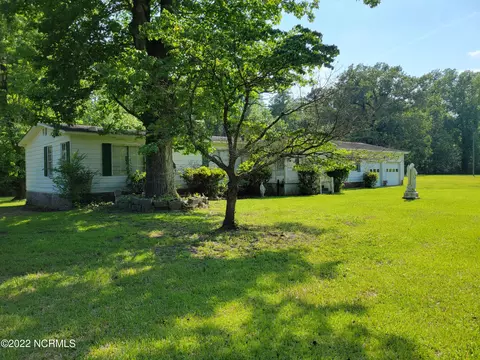572 Main St, Edward, NC 27821