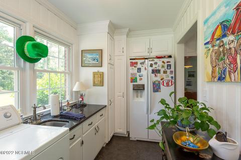 416 E Powell St, Clinton, NC 28328 photo 17