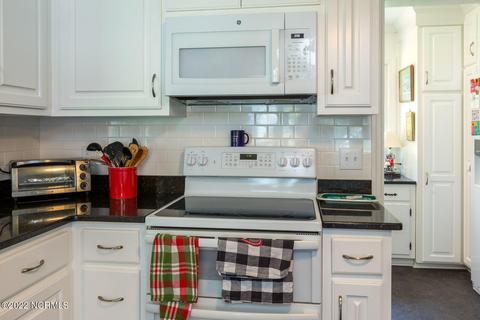 416 E Powell St, Clinton, NC 28328 photo 14