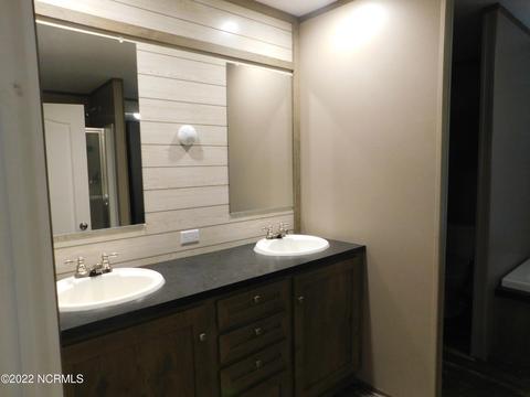 162 Mcarthur St, Hamlet, NC 28345 photo 5