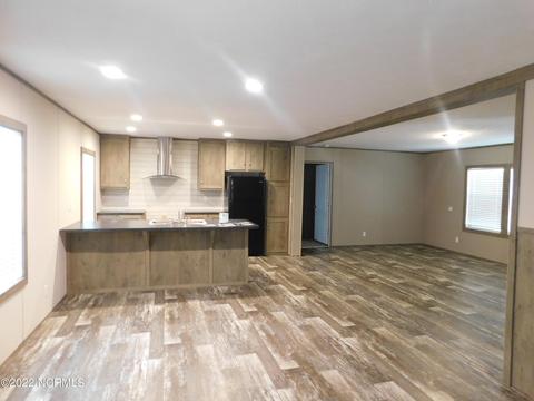 162 Mcarthur St, Hamlet, NC 28345 photo 3
