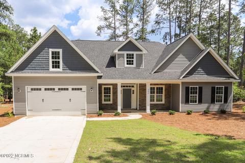 740 Burning Tree Rd, Pinehurst, NC 28374 photo 1