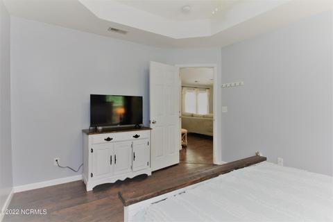 203 E Peyton Pl, Maple Hill, NC 28454 photo 13