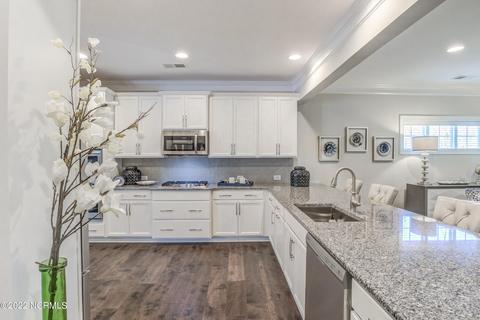 180 Abaco Way, Hampstead, NC 28443 photo 13